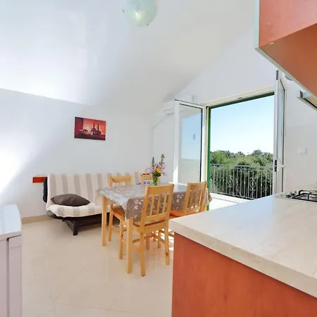 Ljuba Apartman