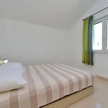 Ljuba Apartamento *