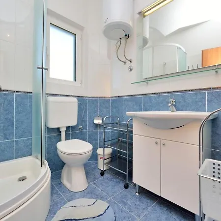 Ljuba Apartamento Voluja